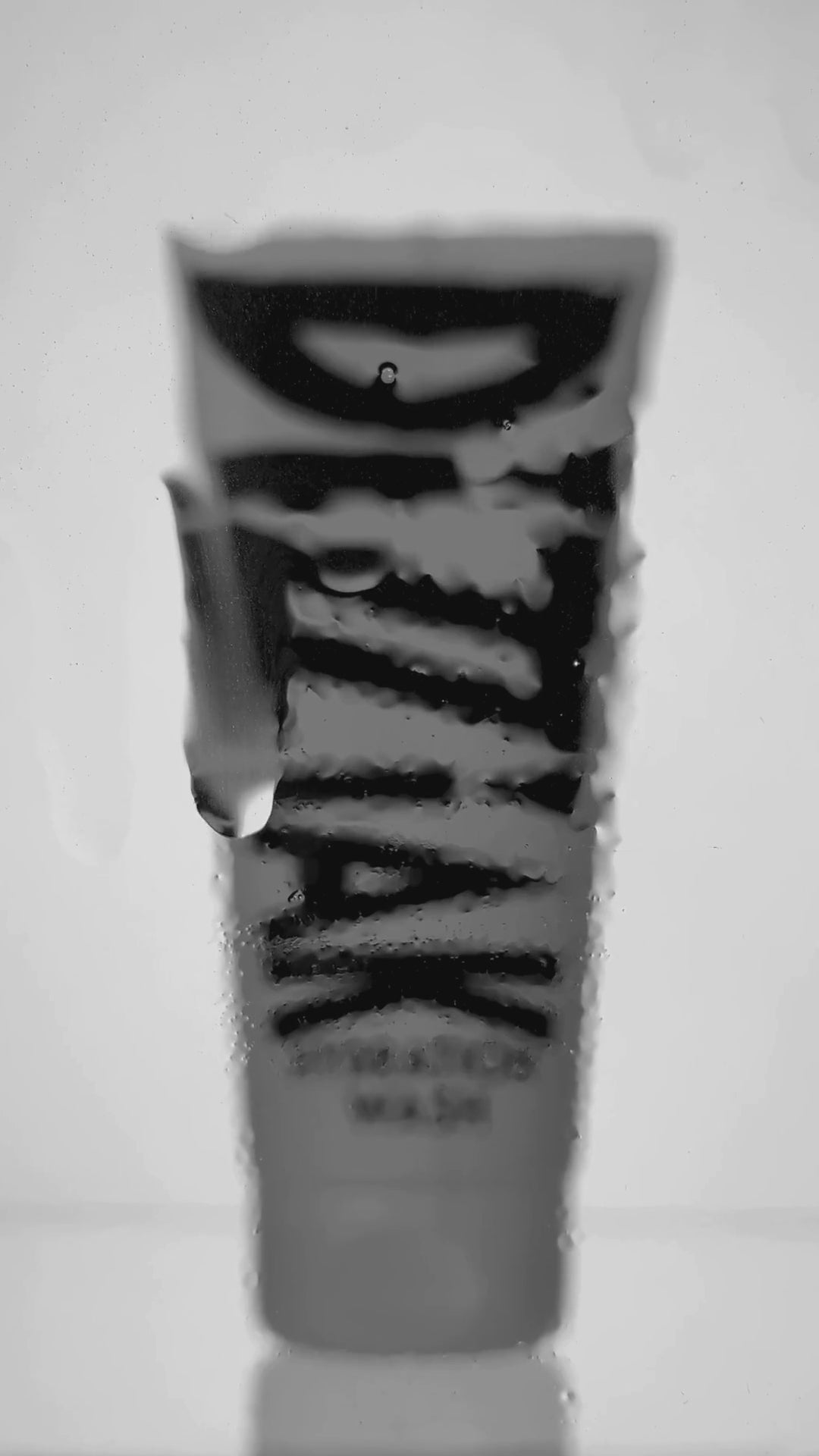 DIZZIAK Hydration Wash product video showing bottle and hydration visuals.